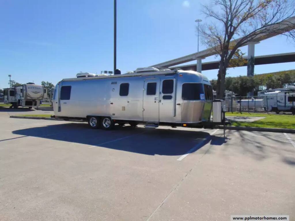 2017 Airstream Classic

